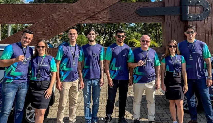 Equipe da Sollivre Energia Fotovoltaica em Ouro Fino, MG